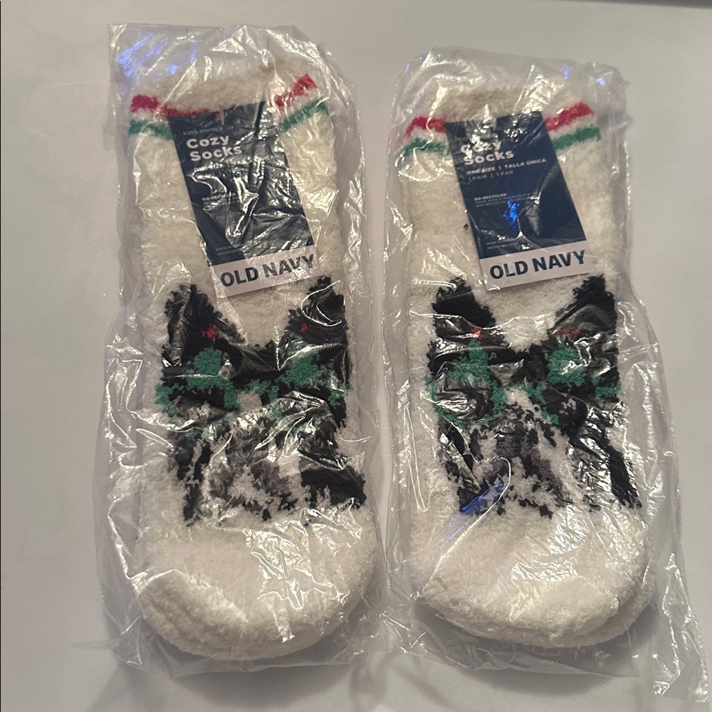 Old Navy White and Black Cozy Socks with Winter Design set of 2
